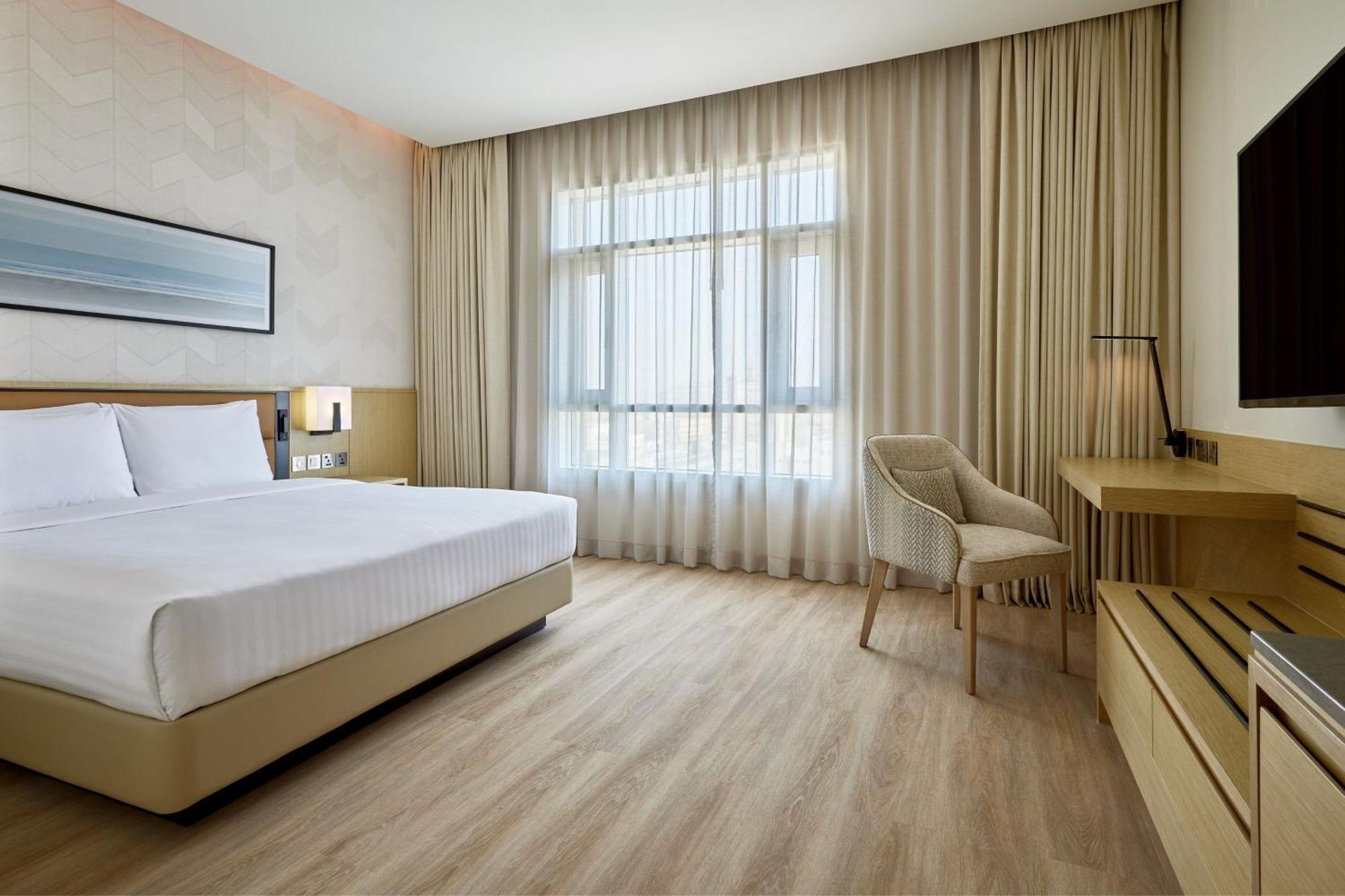 Courtyard By Marriott Jubail Hotell Exteriör bild