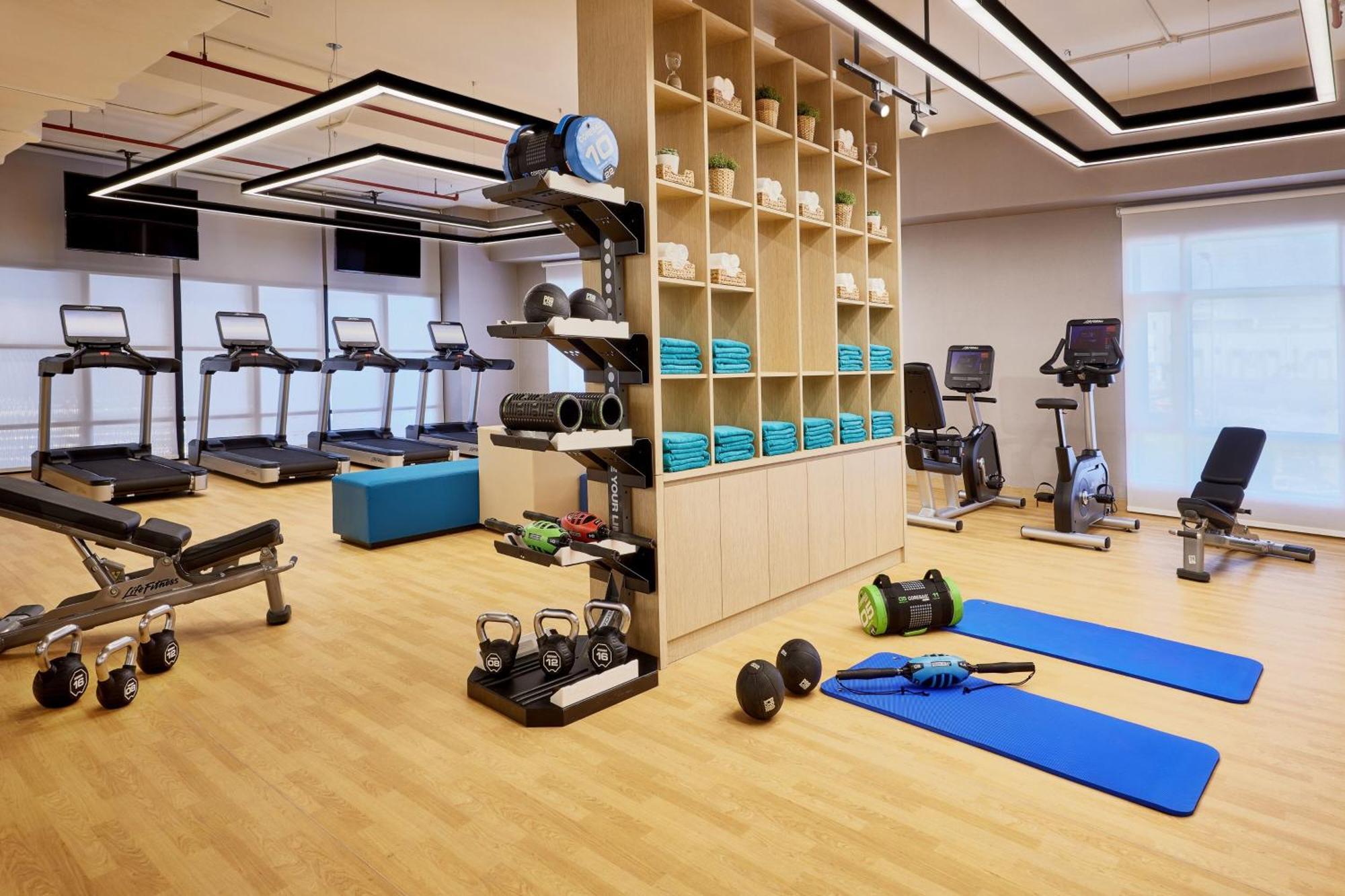 Courtyard By Marriott Jubail Hotell Exteriör bild
