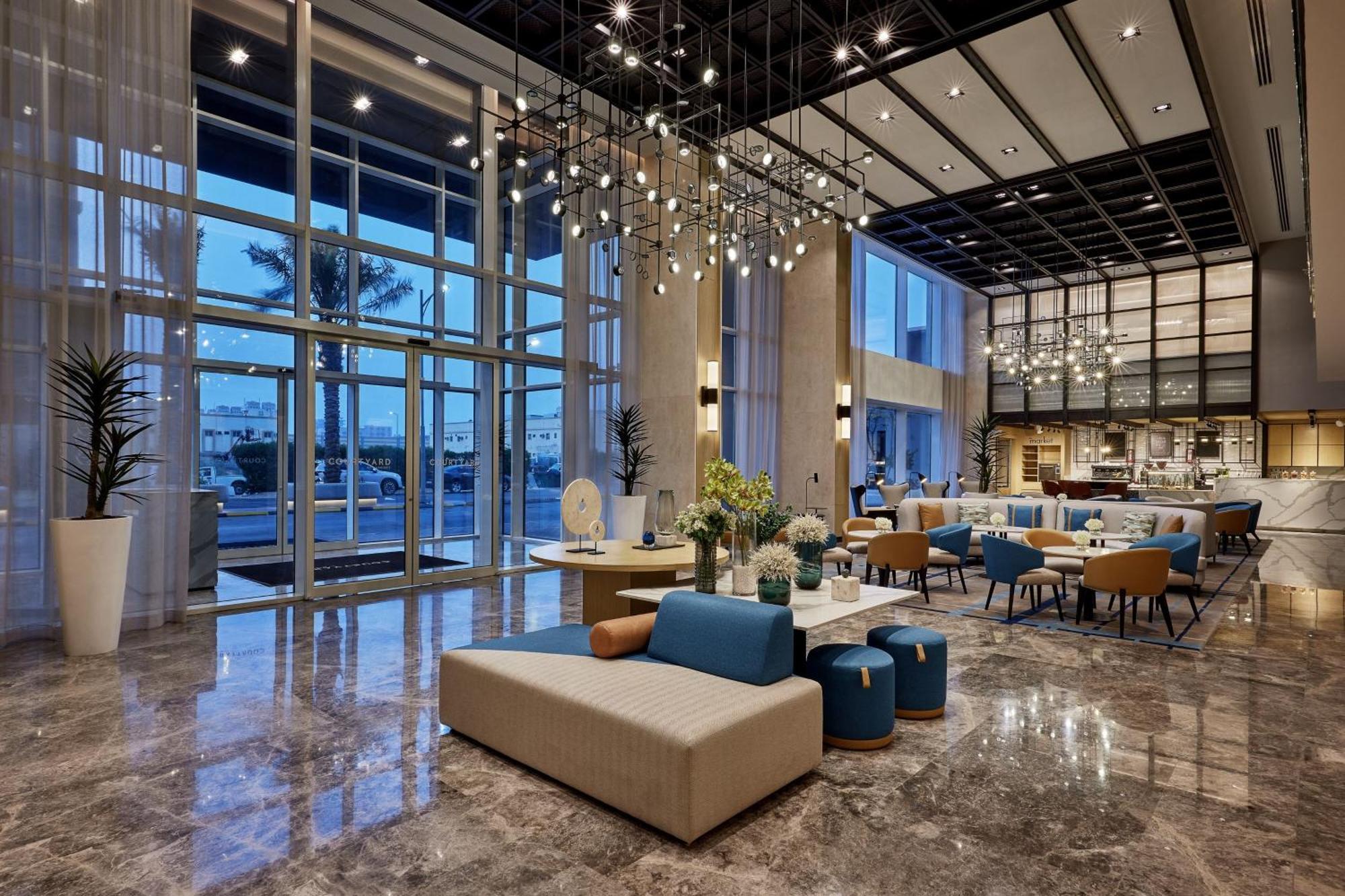 Courtyard By Marriott Jubail Hotell Exteriör bild